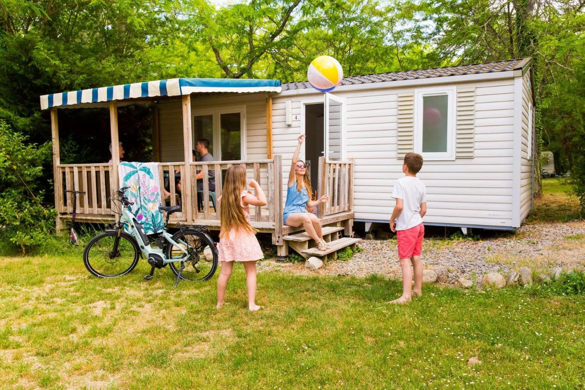 Camping La Chapouliere Ruoms Buitenkant foto